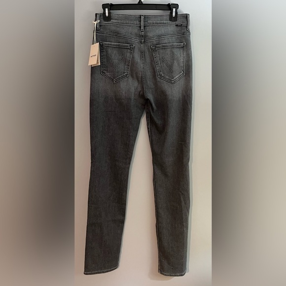 💥NWT MOTHER Denim The Rascal Sliced Up Heel Jean in Digging Up Dirt size 28 🛍️ - Picture 4 of 6